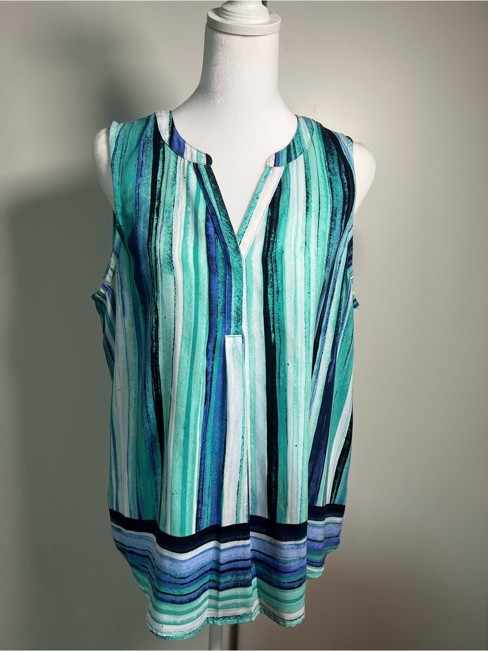 Apt. 9 Teal, Aqua & Navy Striped Sleeveless V-Neck Top